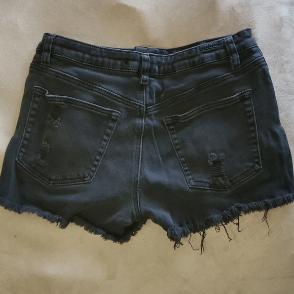 Almost Famous Denim Shorts - Picture 2 of 6